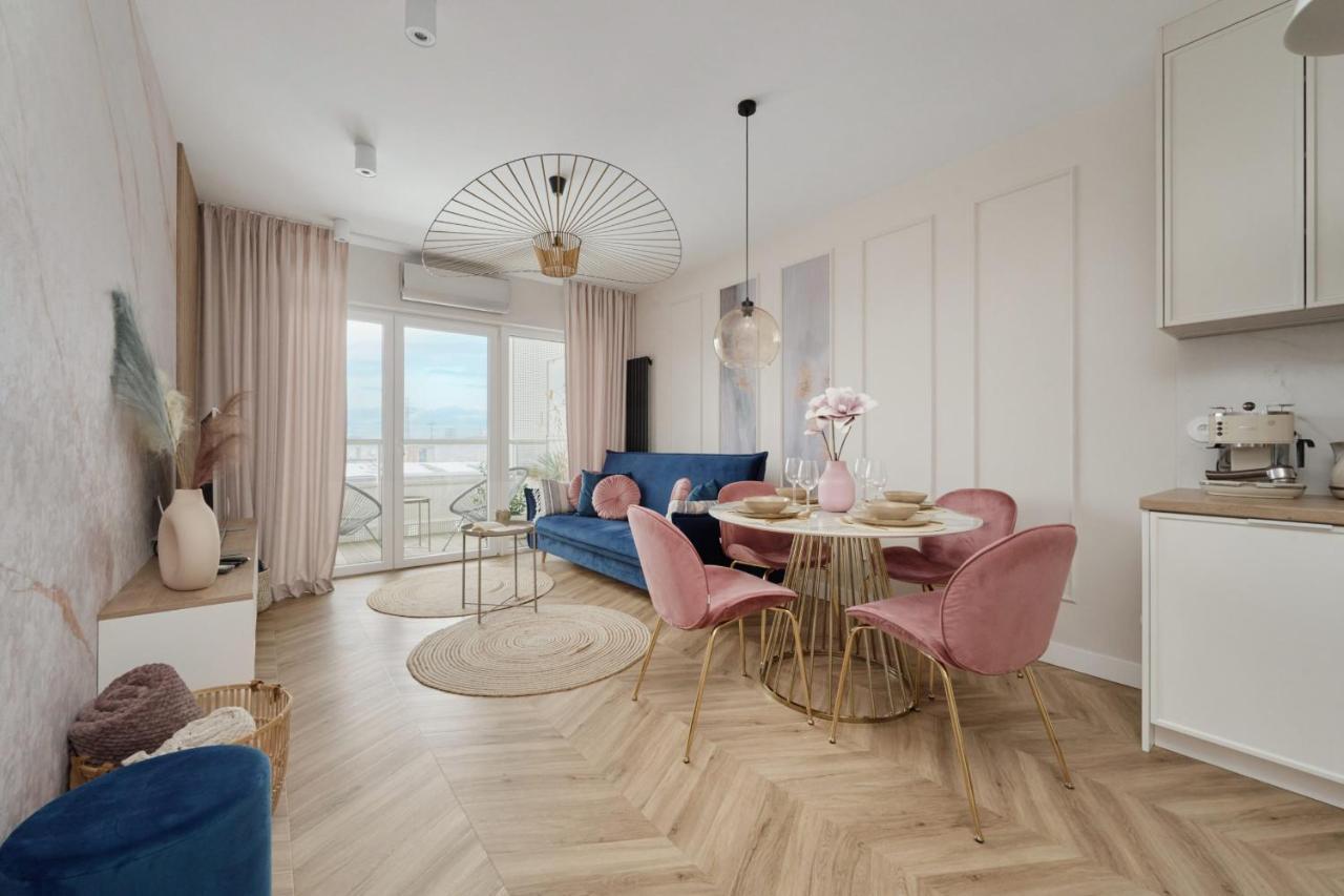 Elegant Apartment With Balcony Krakowska Wroclaw By Renters Prestige Esterno foto